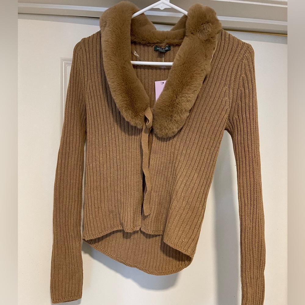 Fur cardigan with tie